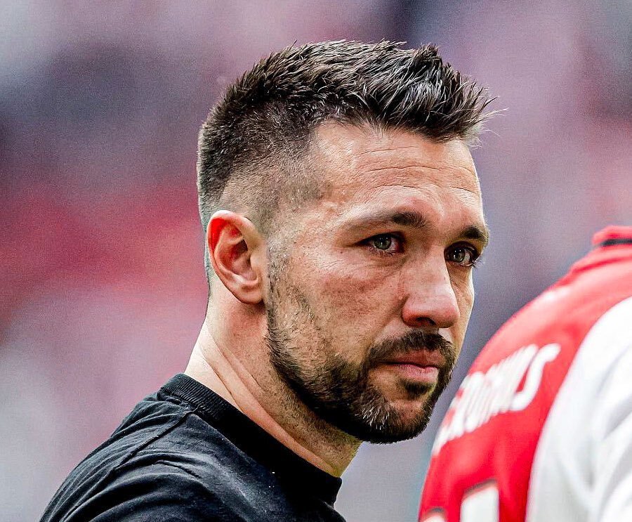 开云品牌-包含转折点！阿贾克斯止住颓势，荷甲集结日攻防权衡，更衣室稳定，更衣室氛围转暖的词条