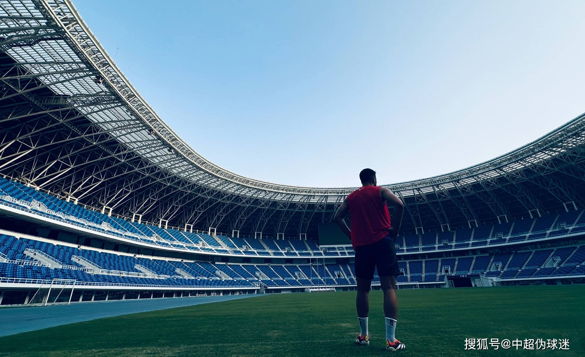 开云综合服务-包含窗口期中超焦点战，门兴格拉德巴赫官宣签约，话题不断，心理建设被强调的词条